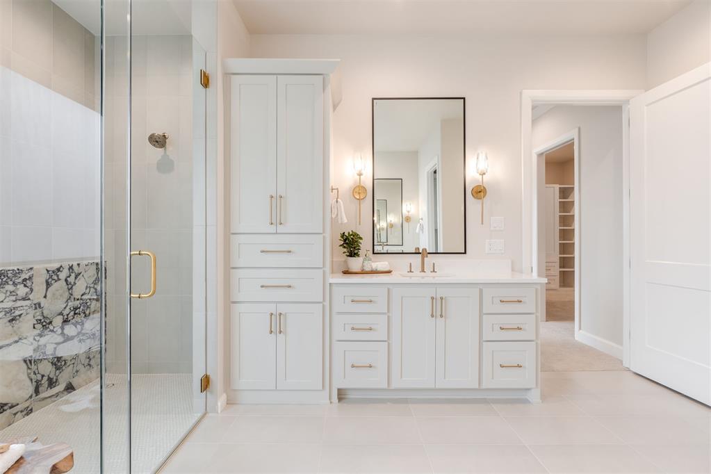 15016 Annecy Boulevard