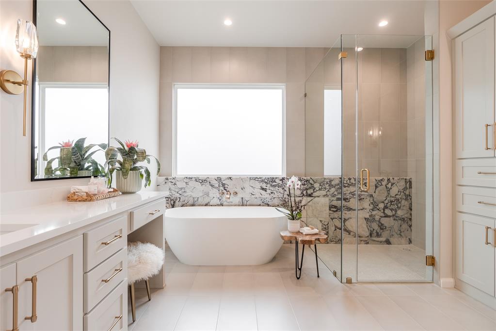 15016 Annecy Boulevard