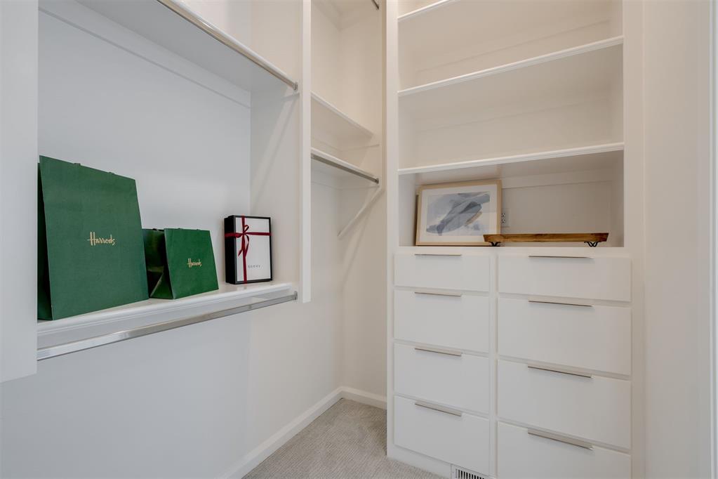 15016 Annecy Boulevard