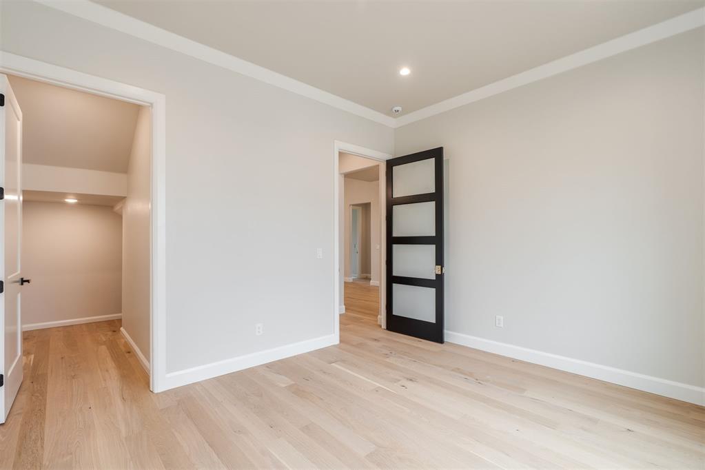 15016 Annecy Boulevard