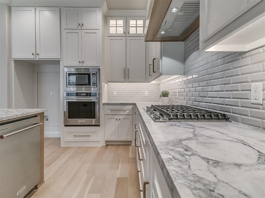 16404 Burgundy East Drive