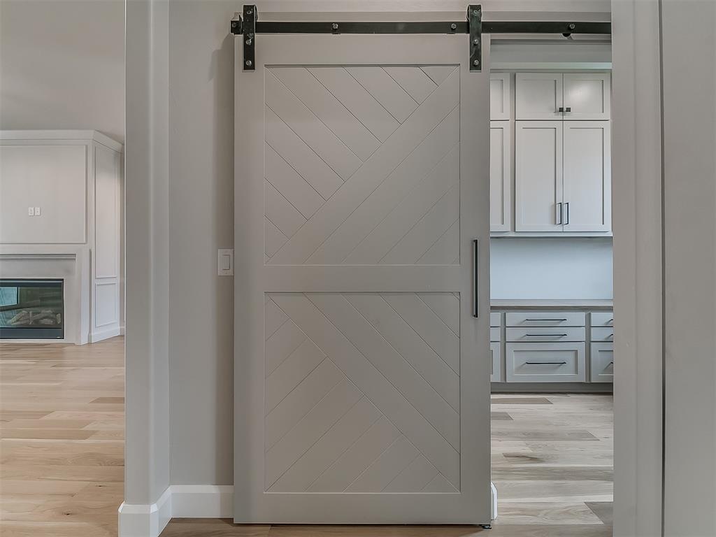 16404 Burgundy East Drive