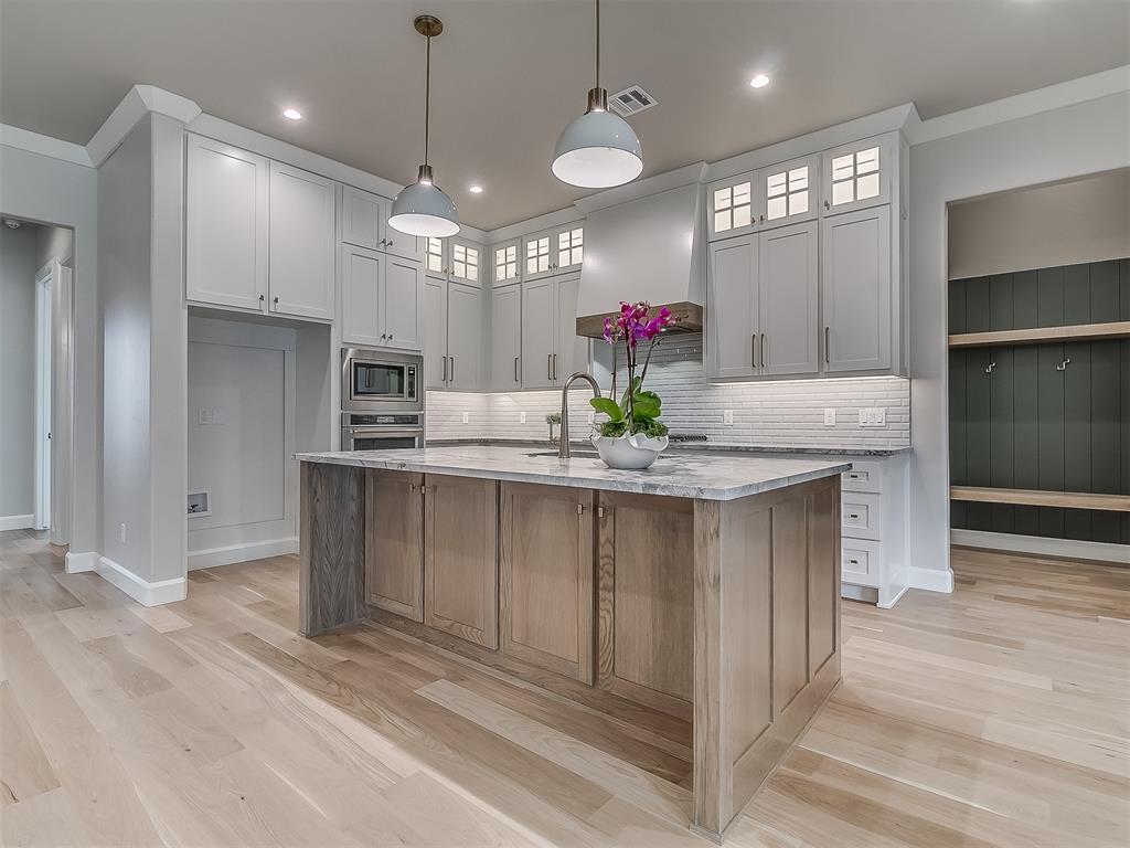 16404 Burgundy East Drive