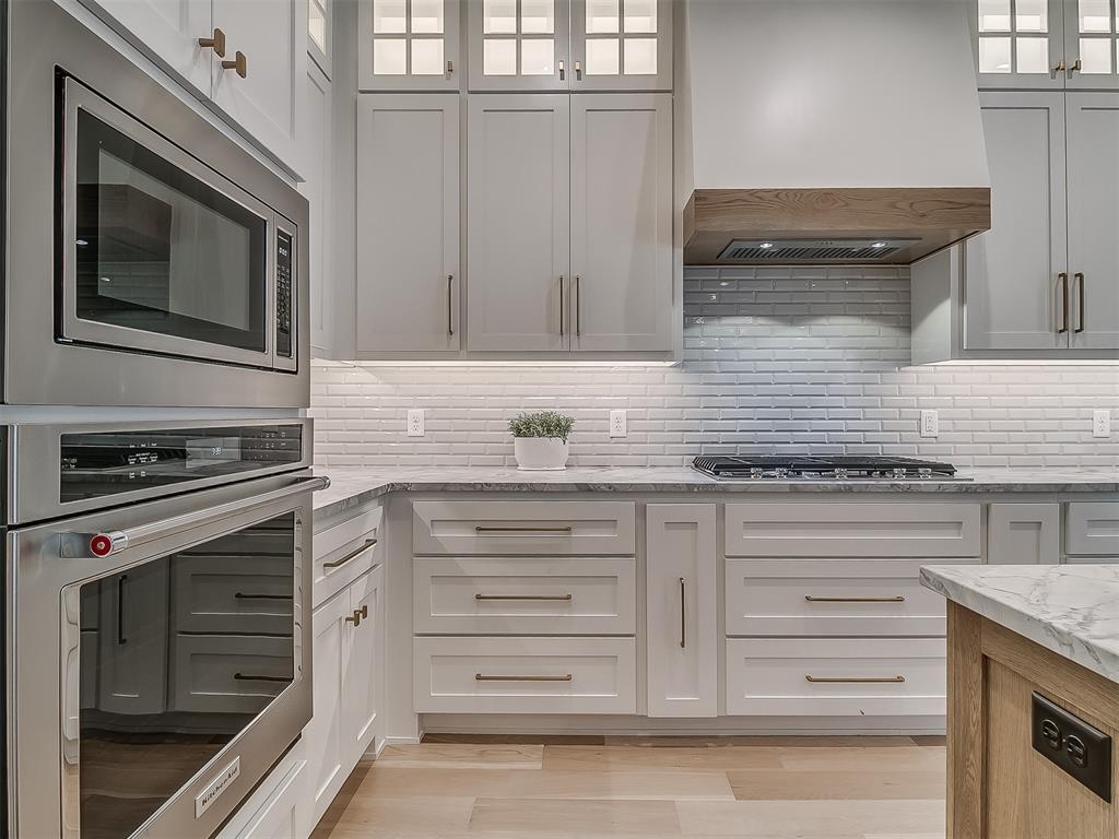 16404 Burgundy East Drive