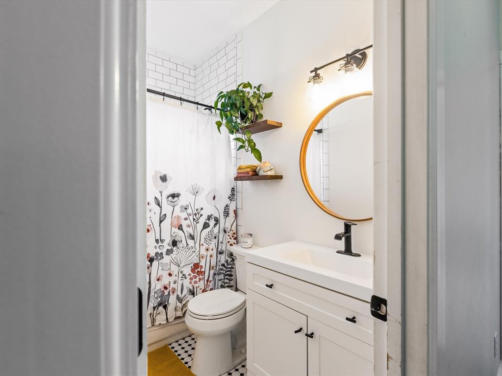 5106 S Triplett Road