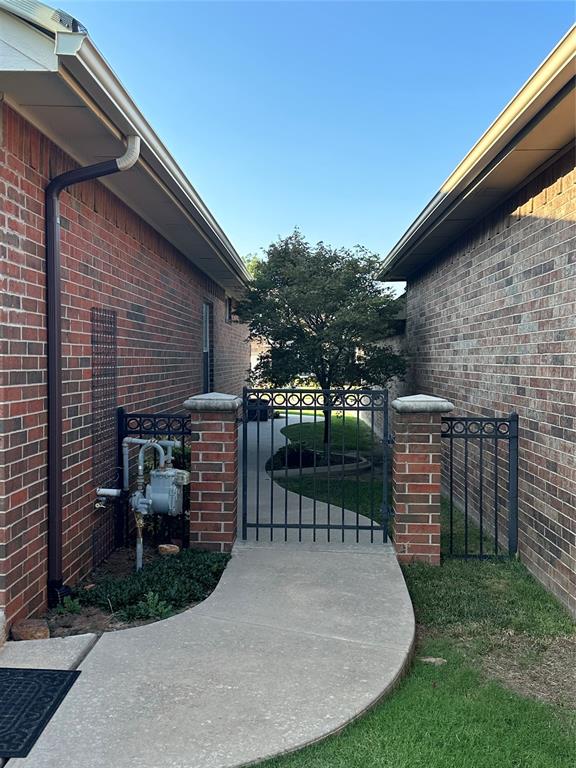 1300 River Birch Drive