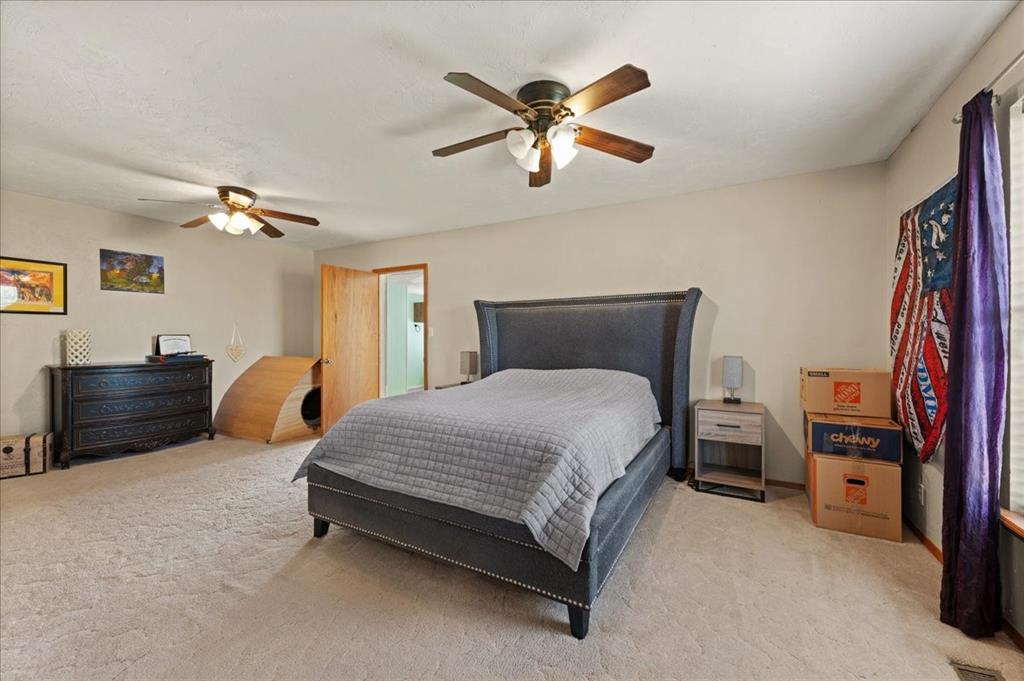 1623 W Washington Avenue