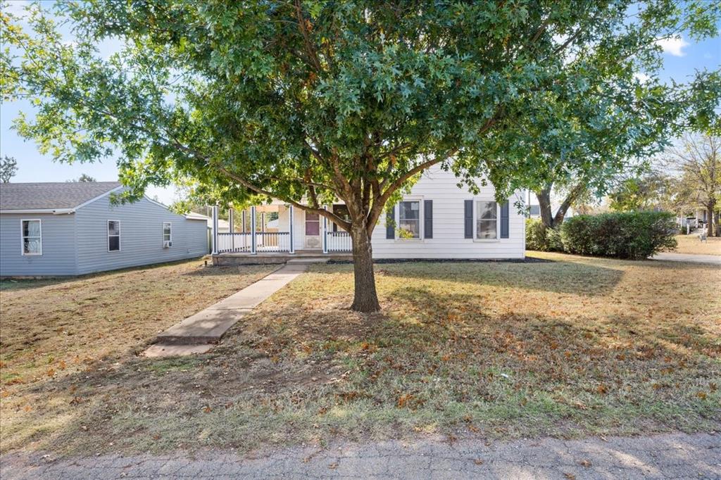 1623 W Washington Avenue