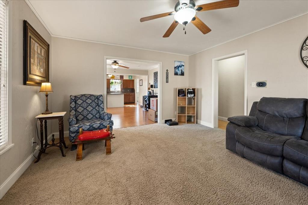 1623 W Washington Avenue