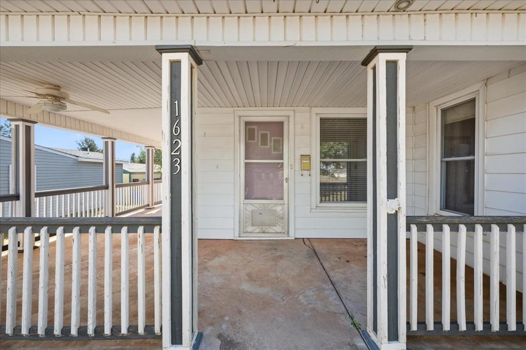 1623 W Washington Avenue