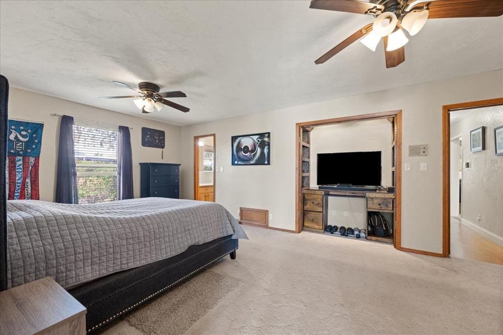 1623 W Washington Avenue