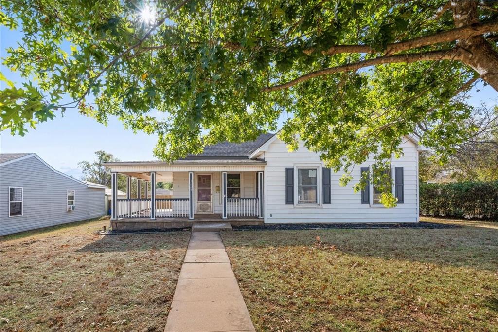 1623 W Washington Avenue