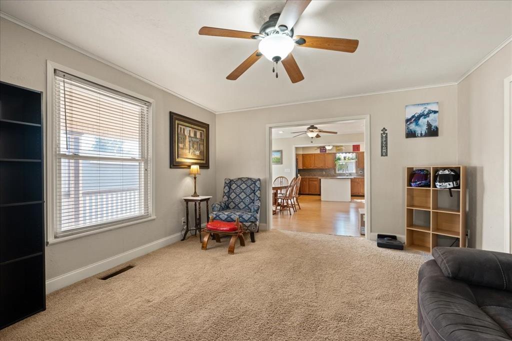 1623 W Washington Avenue