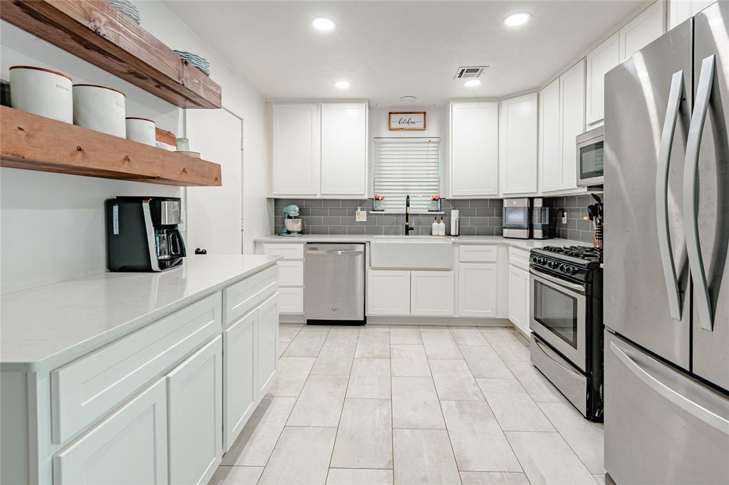 109 E 21st Street