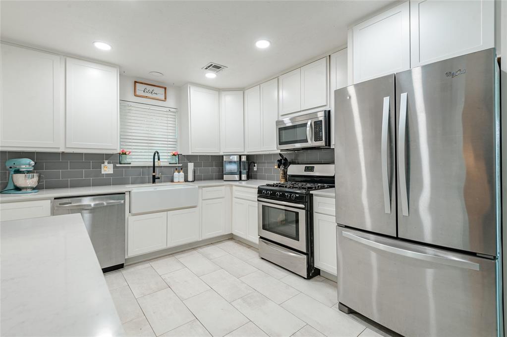 109 E 21st Street