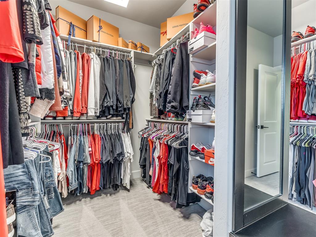 8616 Maple Creek Drive