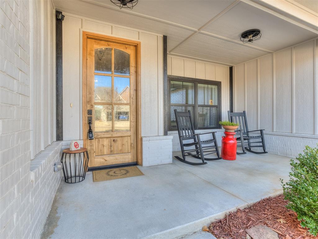 8616 Maple Creek Drive