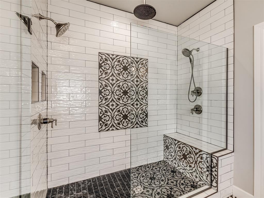 8616 Maple Creek Drive