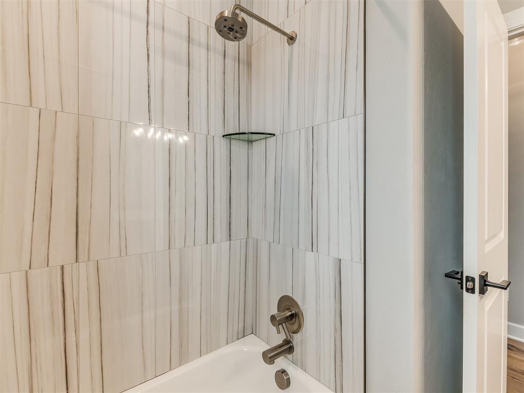 8616 Maple Creek Drive