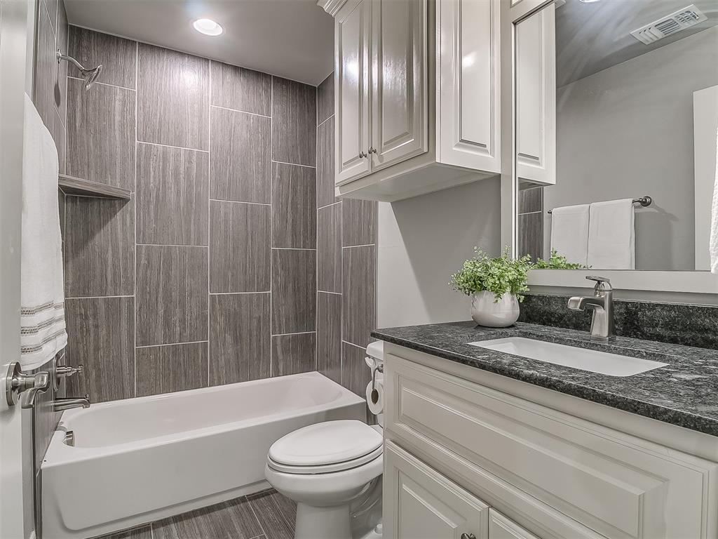 8504 NW 128th Terrace