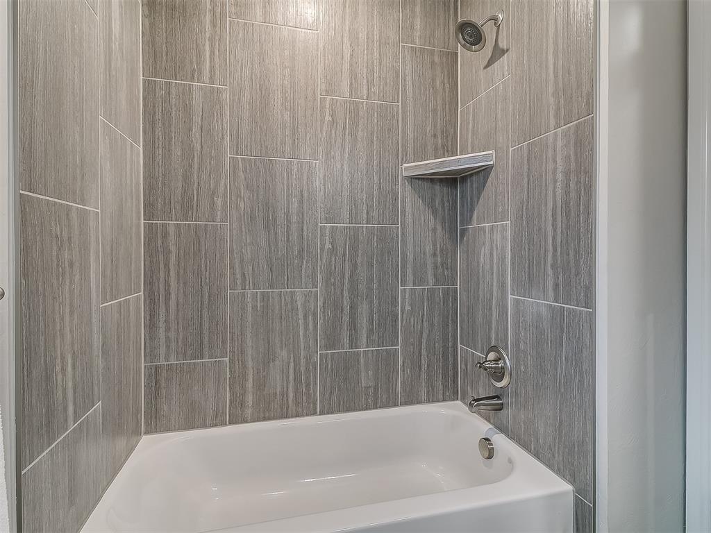 8504 NW 128th Terrace