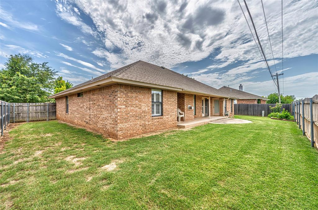 8325 NW 70th Street