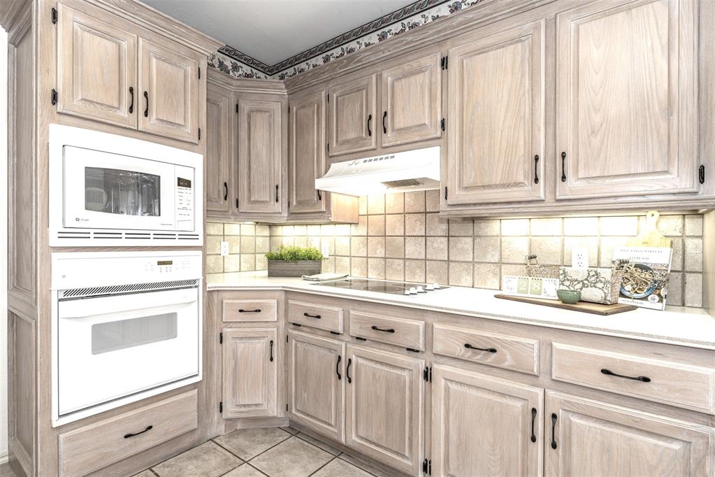 8325 NW 70th Street