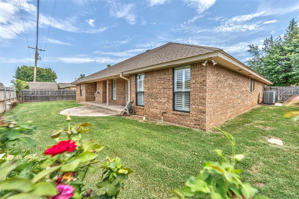 8325 NW 70th Street