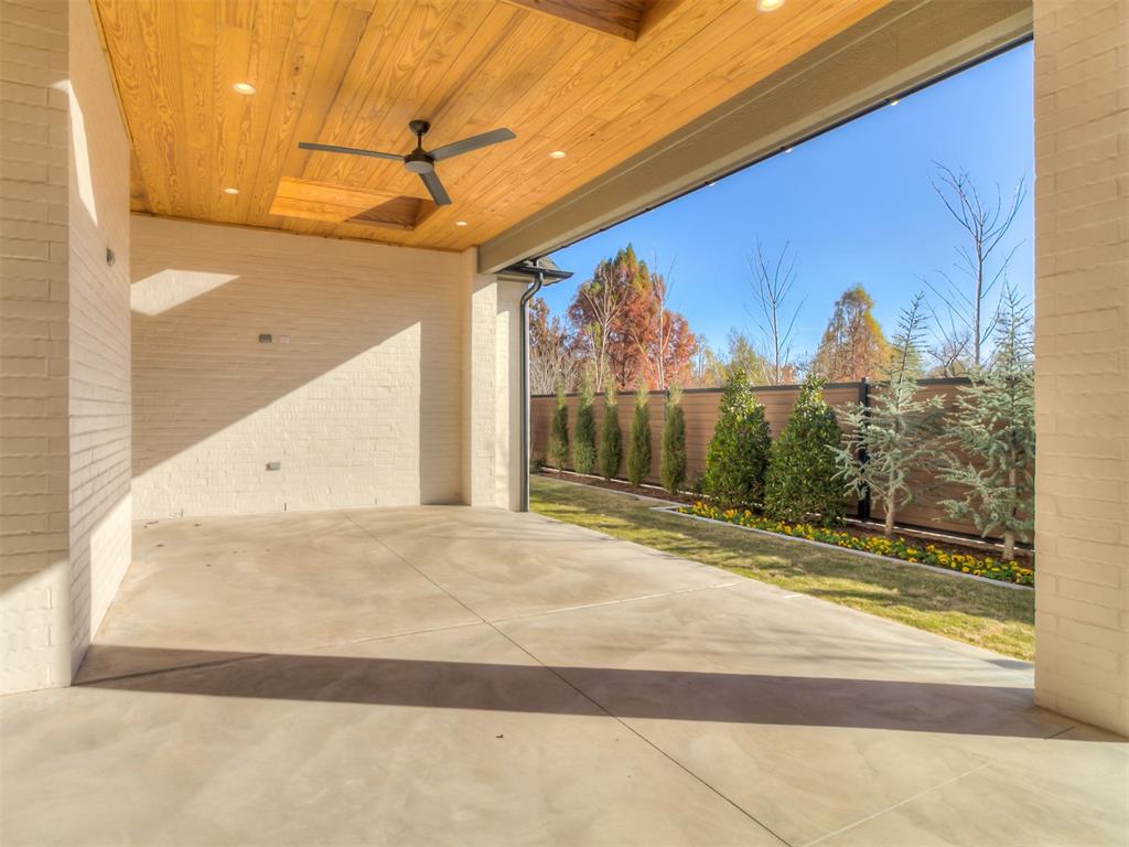 15600 Waterstone Way