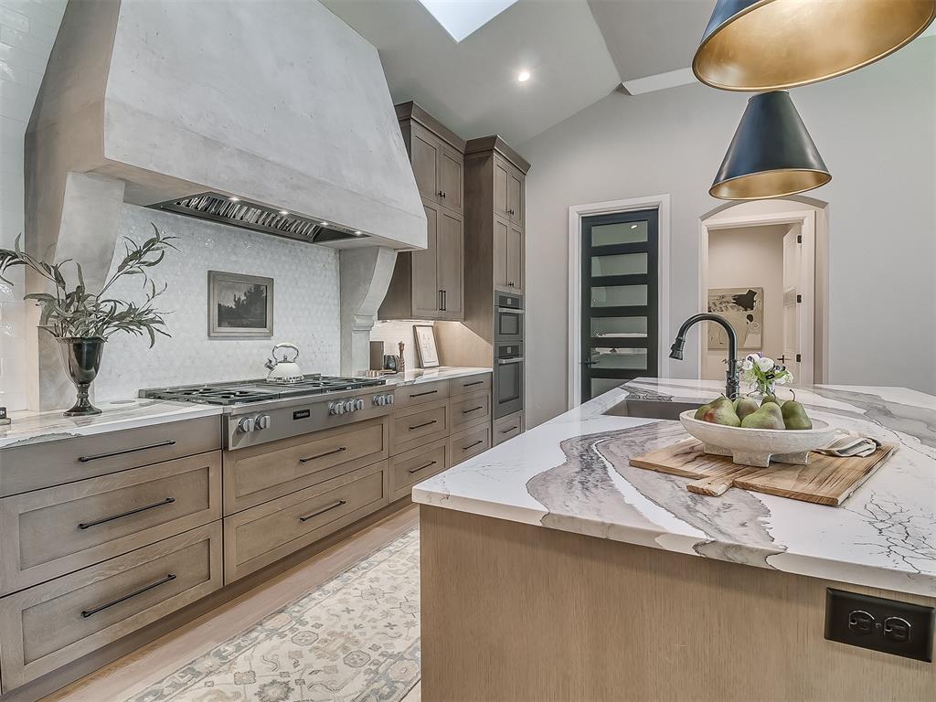 15600 Waterstone Way