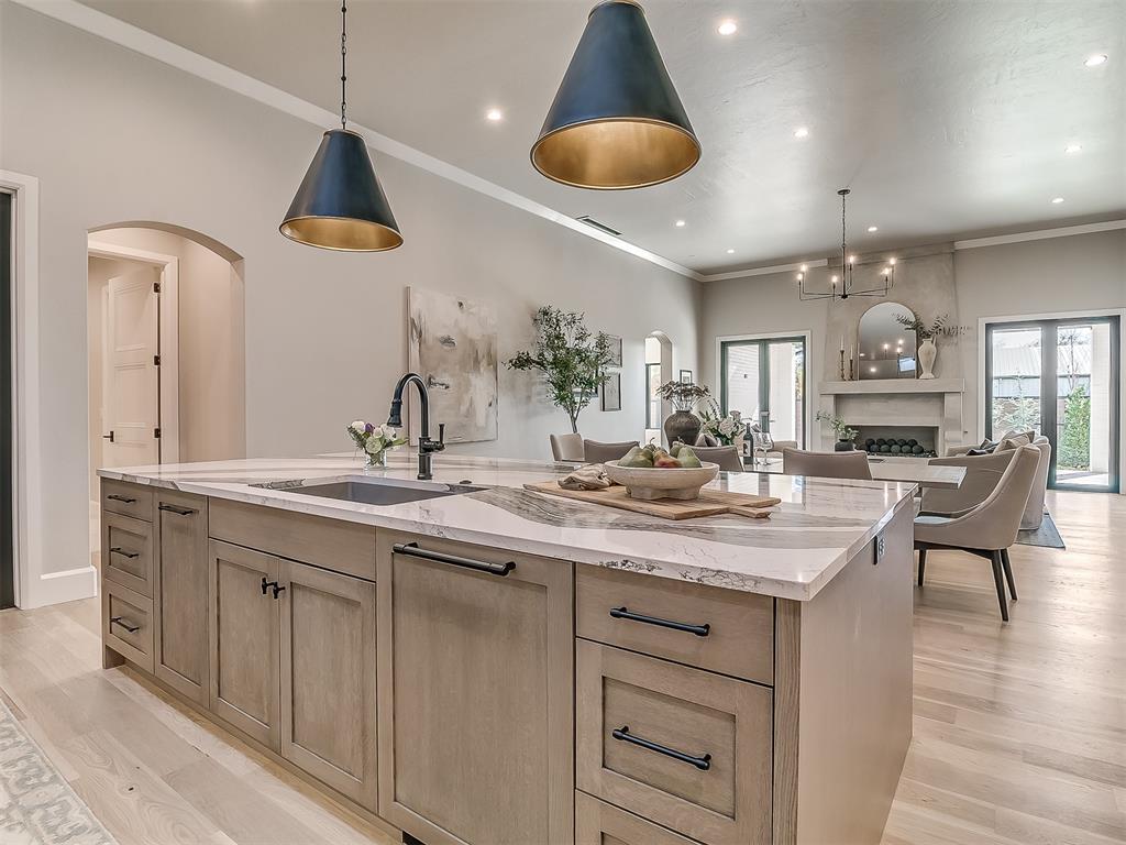 15600 Waterstone Way