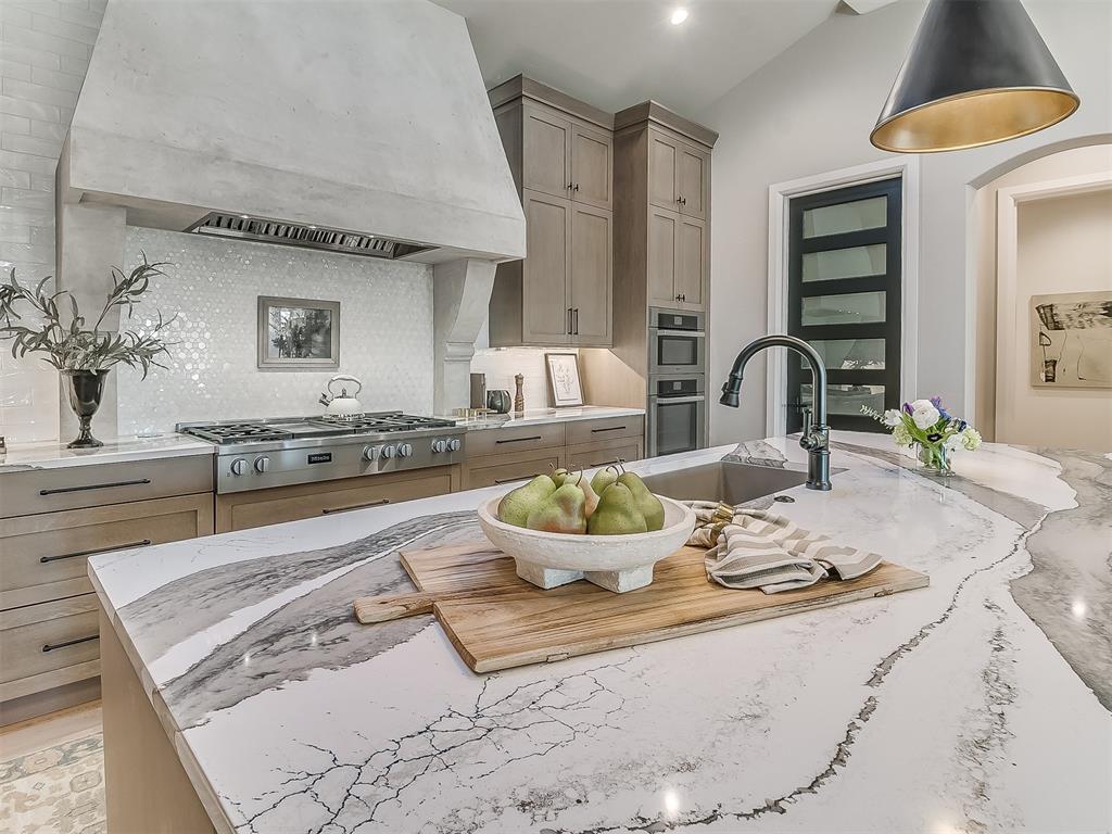 15600 Waterstone Way