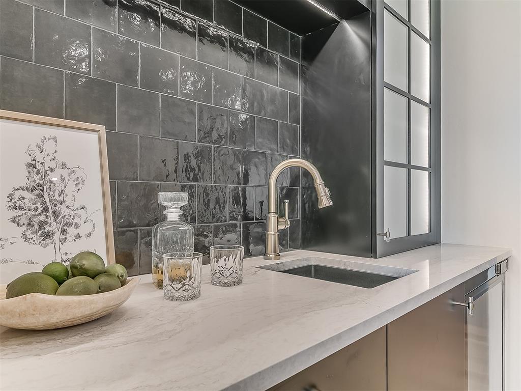 15600 Waterstone Way