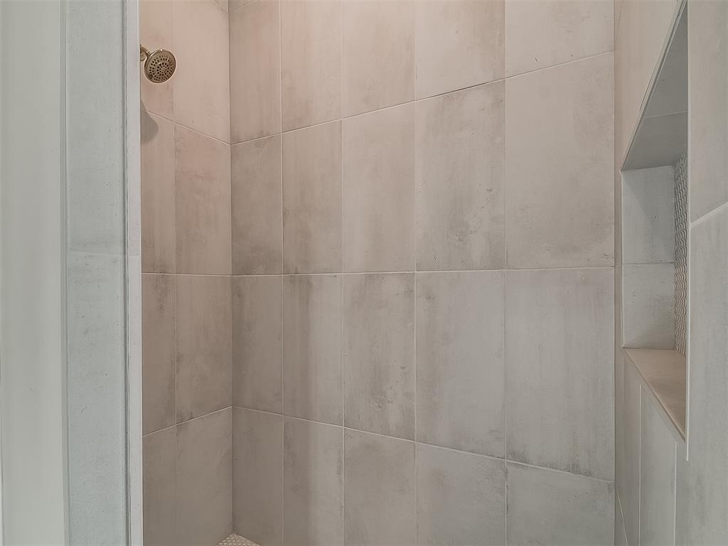 15600 Waterstone Way