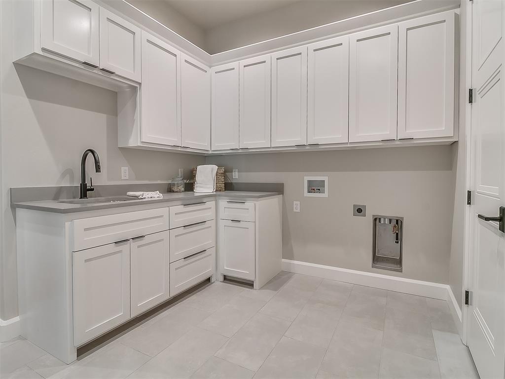 15600 Waterstone Way