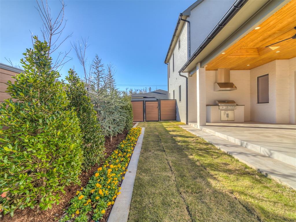 15600 Waterstone Way