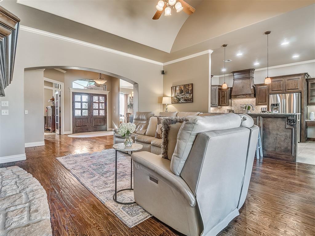 3233 Silvercliffe Court