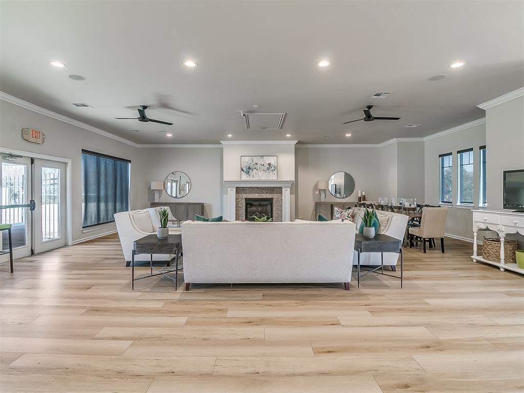 3233 Silvercliffe Court