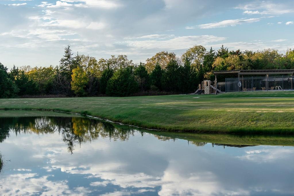 3233 Silvercliffe Court