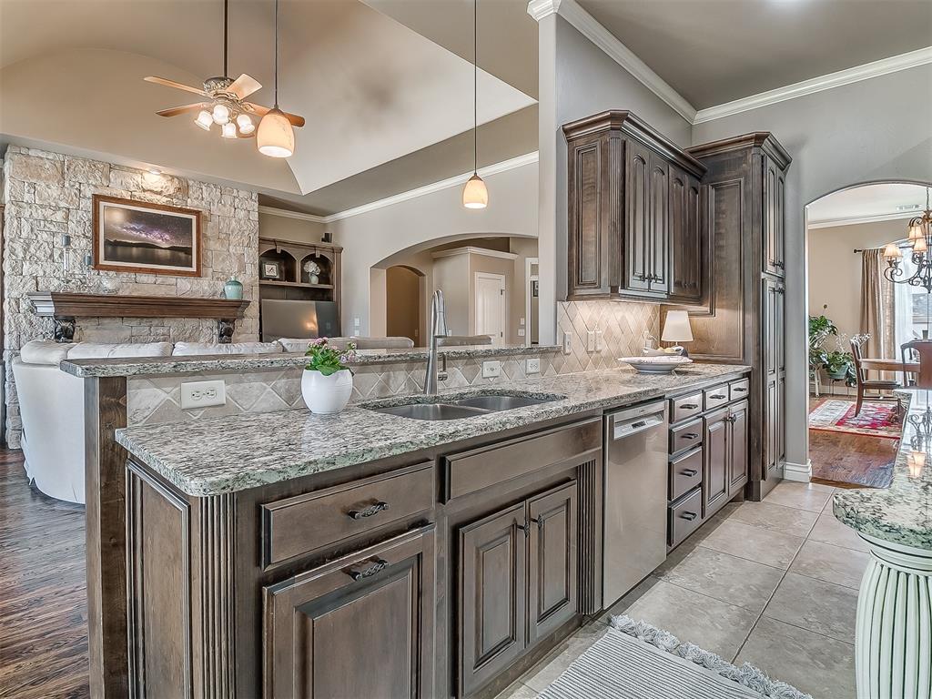 3233 Silvercliffe Court