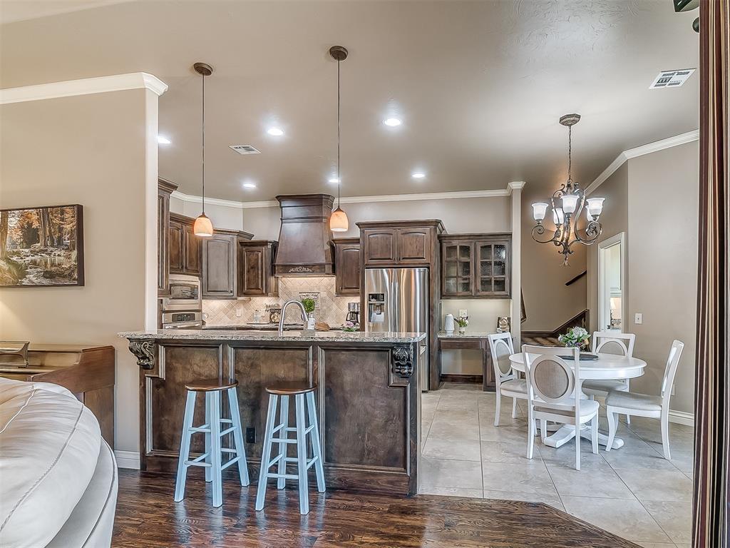 3233 Silvercliffe Court