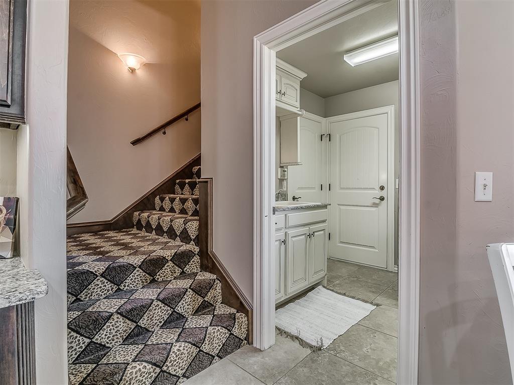 3233 Silvercliffe Court