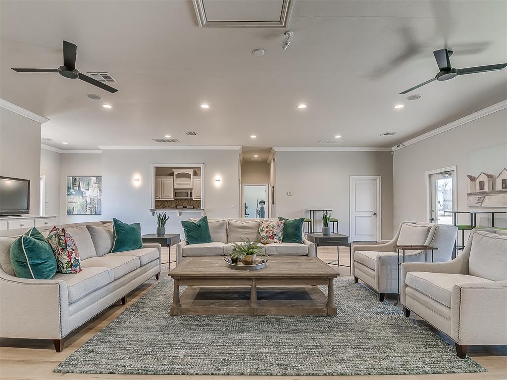 3233 Silvercliffe Court