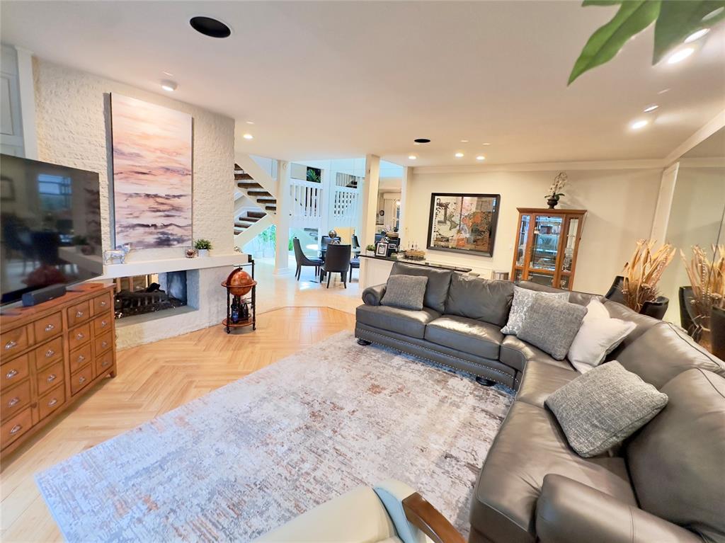 4116 Coletta Drive Unit: 9