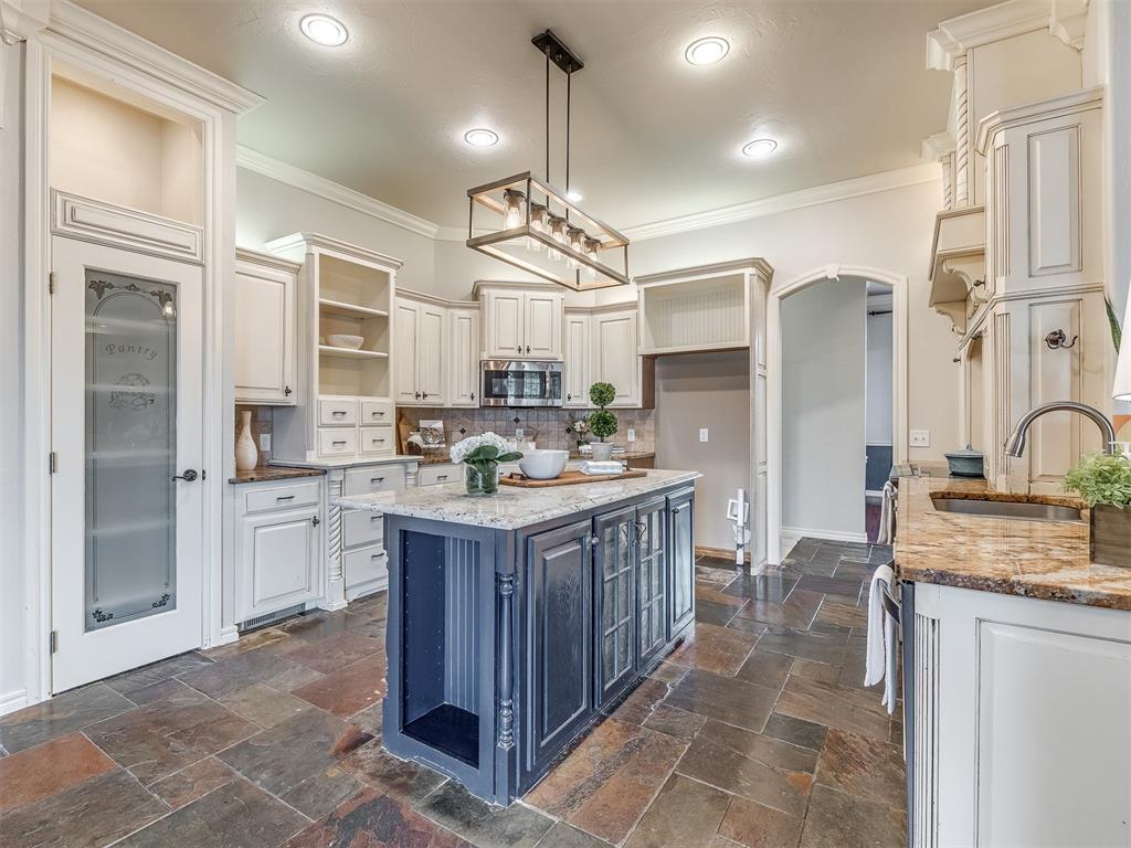 22370 Cedar Ridge Road