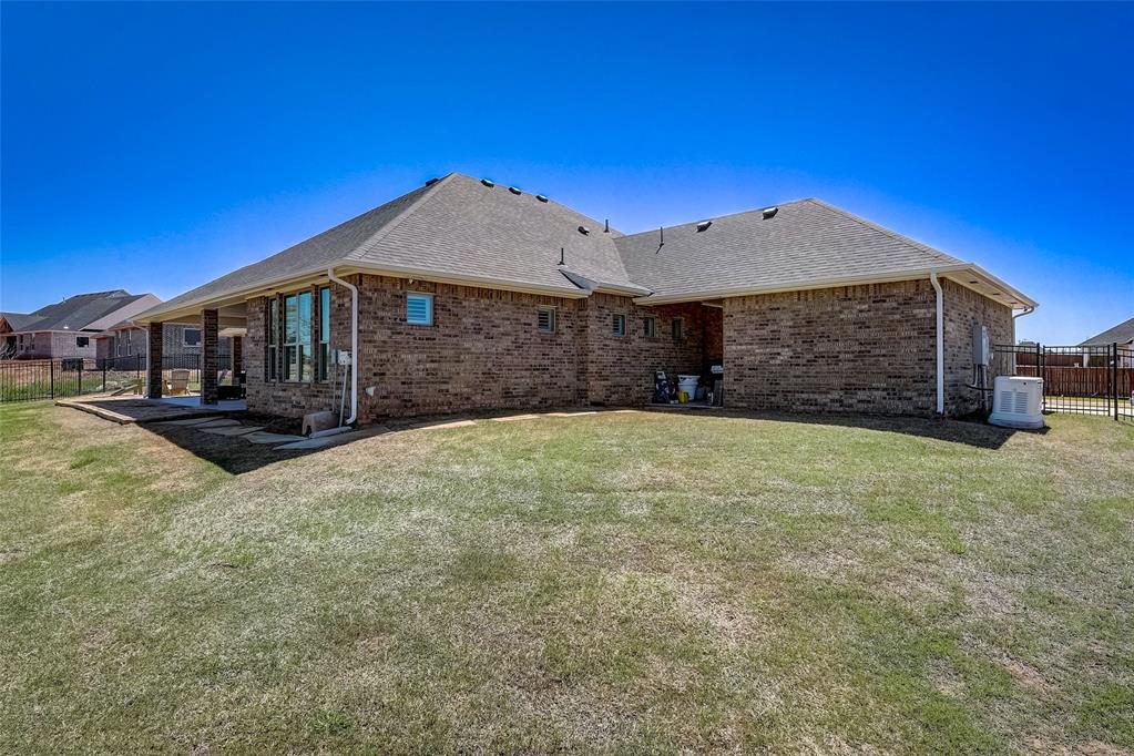 10220 Oakwood Drive