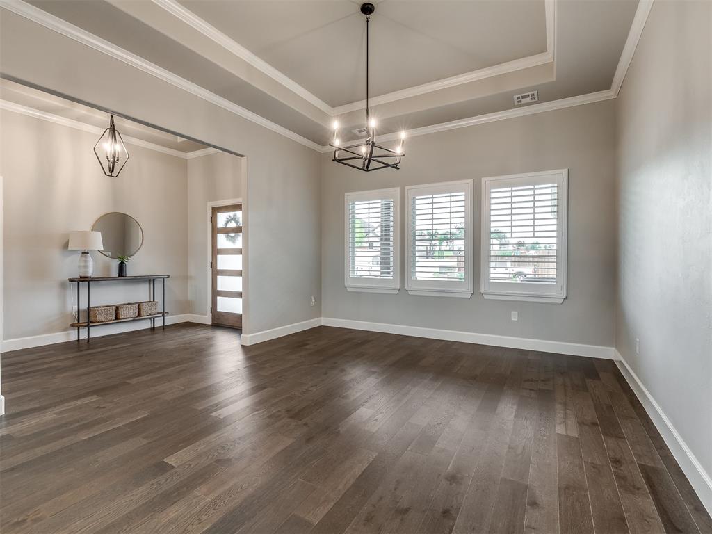10220 Oakwood Drive