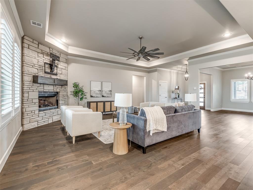 10220 Oakwood Drive