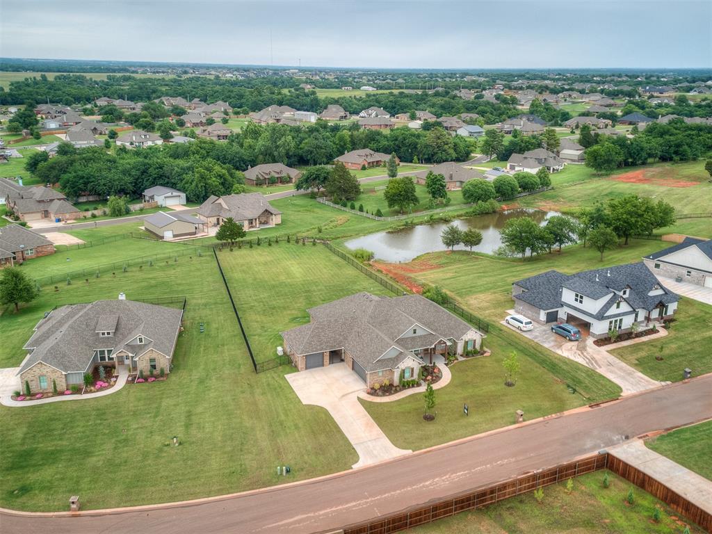 10220 Oakwood Drive