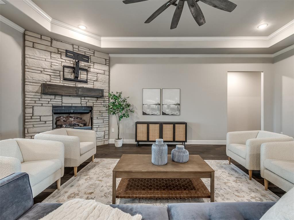 10220 Oakwood Drive
